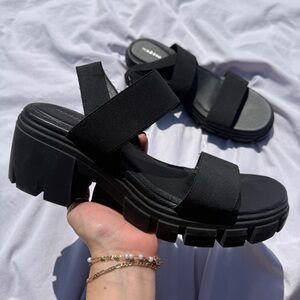 Madden Girl Black Platform Sandals Size 10 Chunky Heel Strappy